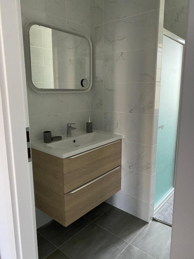 Les Rives Saint Symphorien, Appartements Meubles Longeville-les-Metz Exterior photo